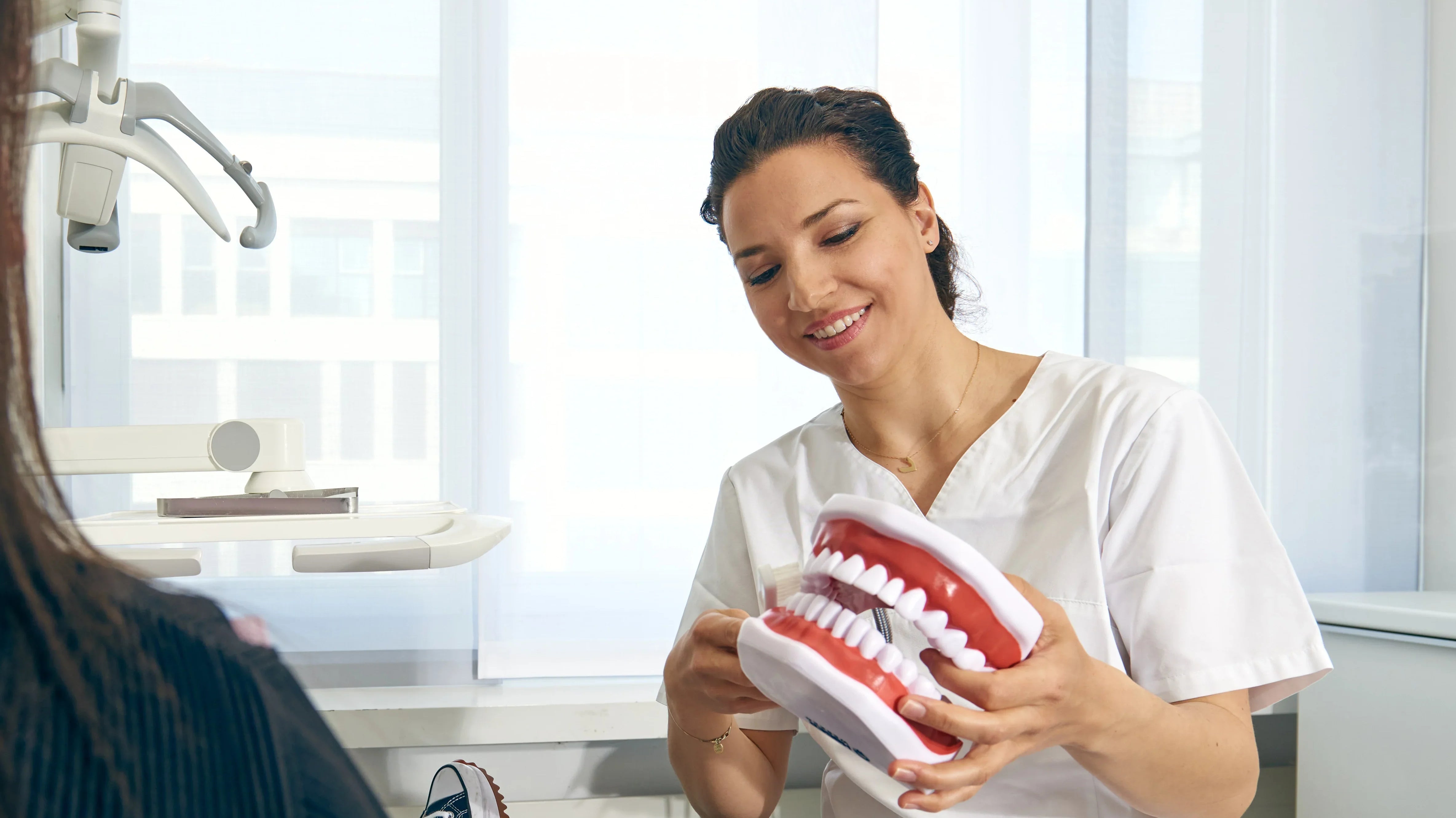 Zahnbürste für empfindliches Zahnfleisch – Zahnarzt erklärt