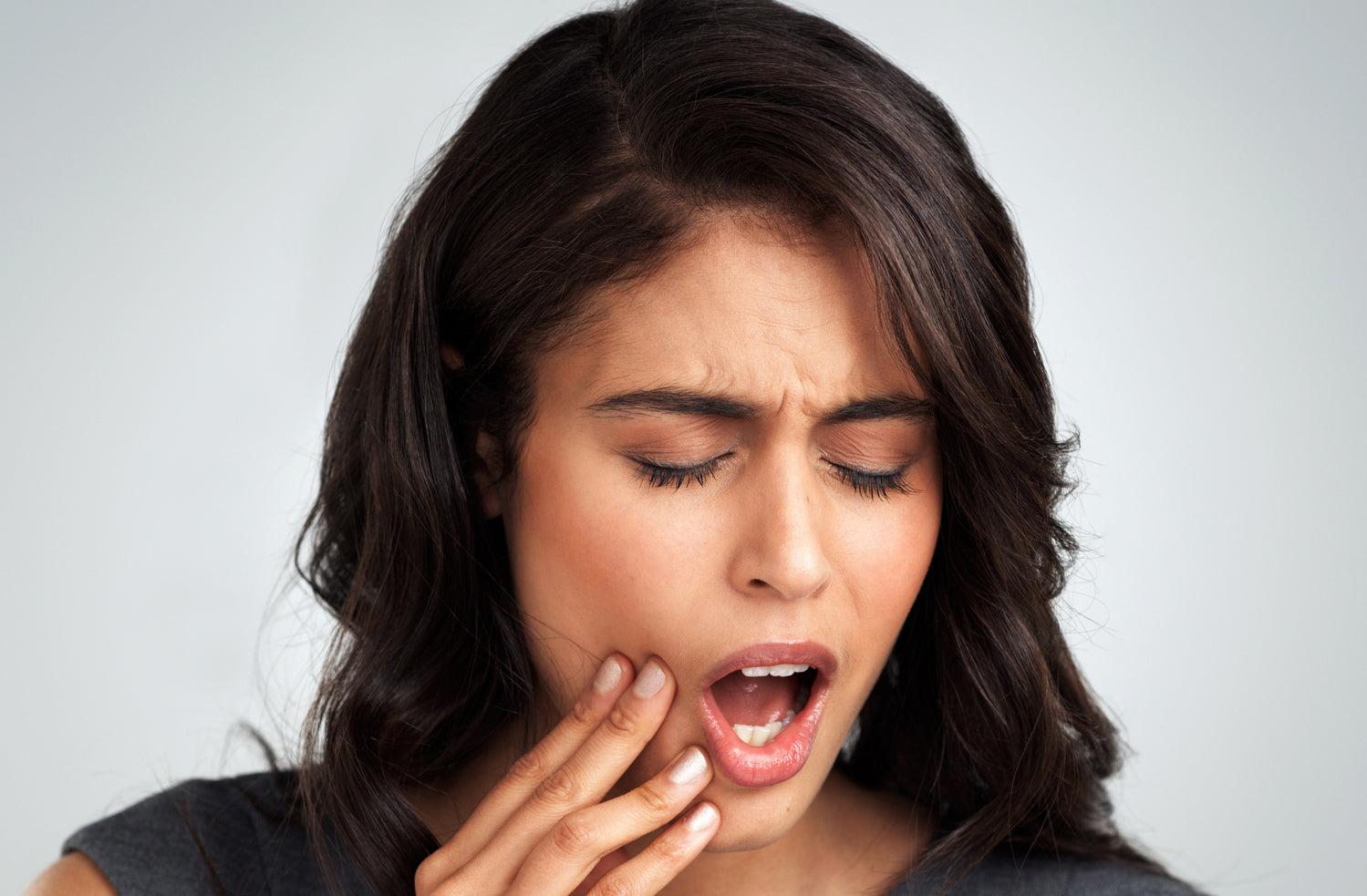 Zahnempfindlichkeit: Ursachen, Behandlung und wirksame Prävention