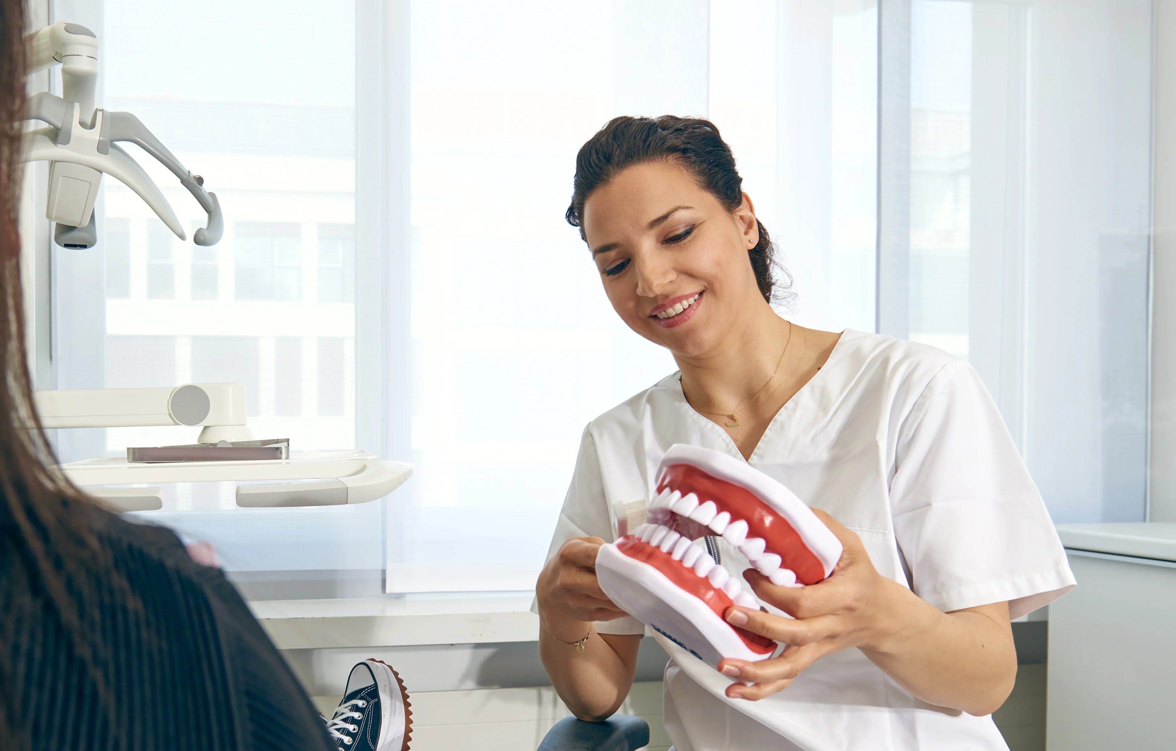 Zahnbürste für empfindliches Zahnfleisch – Zahnarzt erklärt