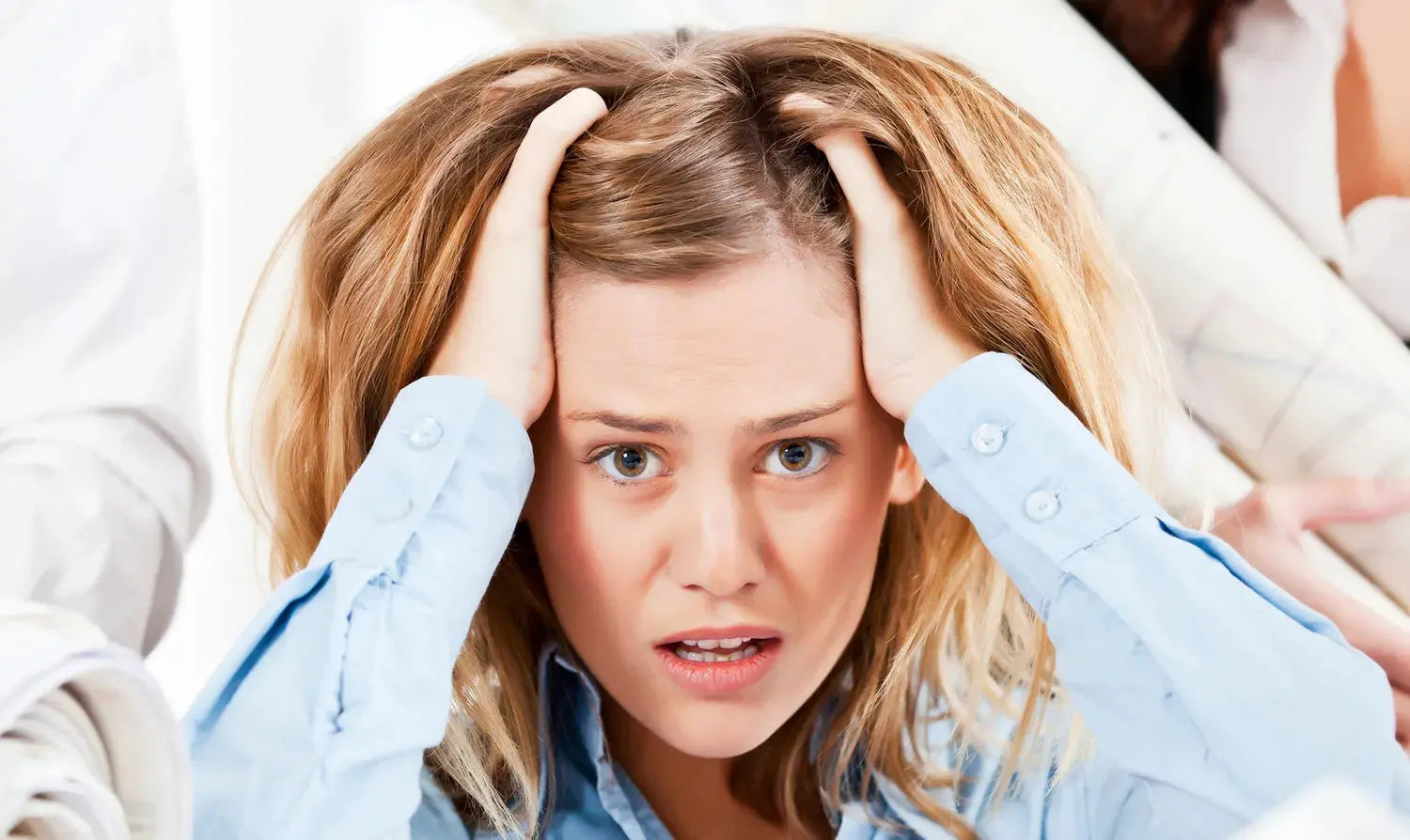 Zahnfleischrückgang durch Stress: Kann Stress Zahnfleischschwund verursachen?