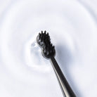 Ultra Soft Ersatzkopf auf Snow Pearl Schallzahnbürste für eine sanfte und gründliche Reinigung der Zähne und Zahnzwischenräume.